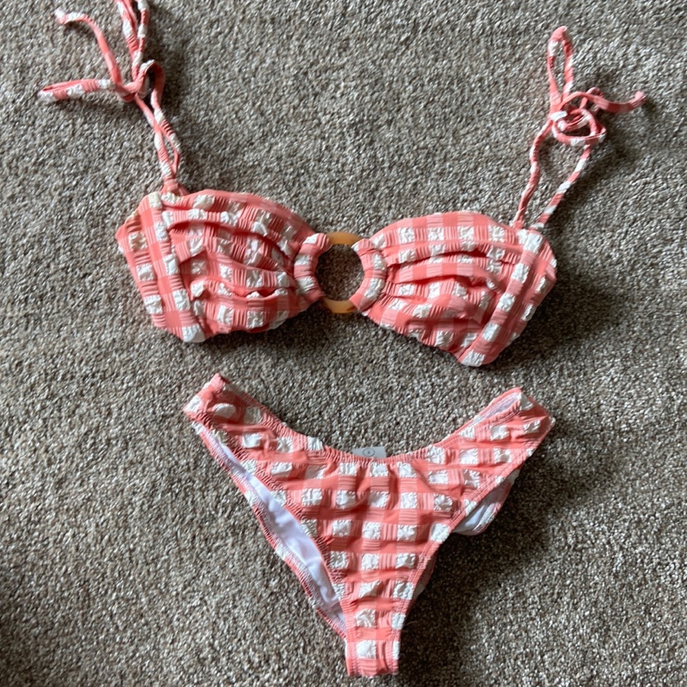 Montce swim set! In color shrimp gingham. Size S for both top and bottom.